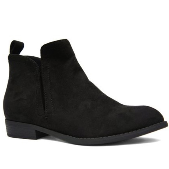 City Classified Fx Suede Black Slip On Flat Bootie - Picture 2 of 5